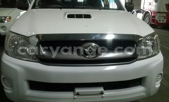 Buy Used Toyota Hilux White Car in Walvis Bay in Namibia Buy Used Toyota Hilux White Car in Walvis Bay in Namibia