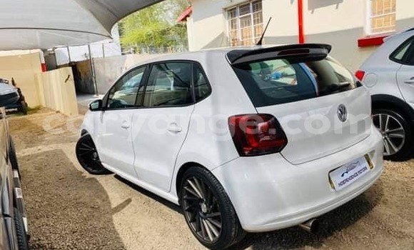 Acheter Occasion Voiture Volkswagen Polo Blanc à Windhoek, Namibie Acheter Occasion Voiture Volkswagen Polo Blanc à Windhoek, Namibie