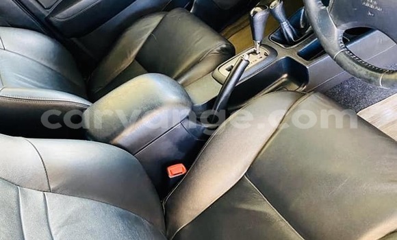 Acheter Occasion Voiture Toyota 4Runner Blanc à Windhoek, Namibie Acheter Occasion Voiture Toyota 4Runner Blanc à Windhoek, Namibie