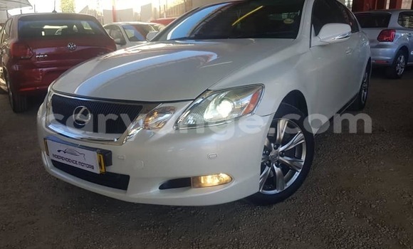 Buy Used Lexus ES White Car in Windhoek in Namibia