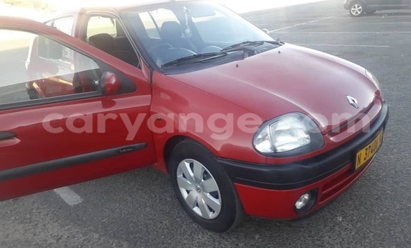 Buy Used Renault Clio Red Car in Windhoek in Namibia Buy Used Renault Clio Red Car in Windhoek in Namibia