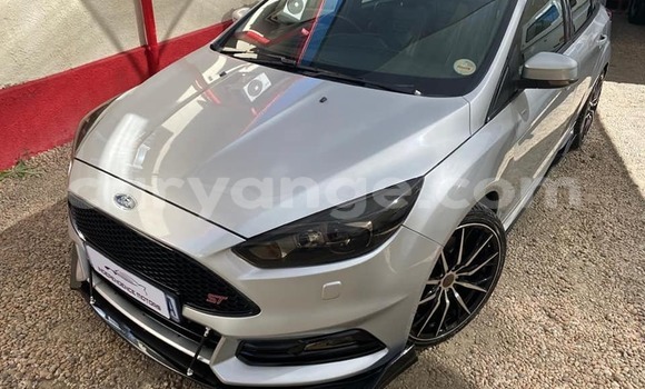 Acheter Occasion Voiture Ford Focus Gris à Windhoek, Namibie Acheter Occasion Voiture Ford Focus Gris à Windhoek, Namibie
