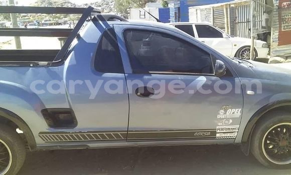 Acheter Occasion Voiture Opel Corsa Bleu à Windhoek, Namibie Acheter Occasion Voiture Opel Corsa Bleu à Windhoek, Namibie