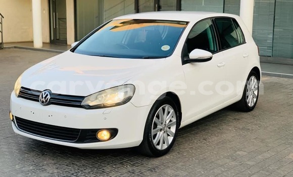 Acheter Occasion Voiture Volkswagen Golf Blanc à Windhoek, Namibie