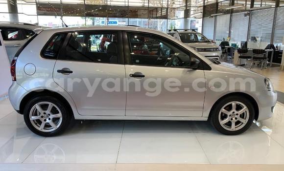 Acheter Occasion Voiture Volkswagen Polo Gris à Import - Dubai, Namibie Acheter Occasion Voiture Volkswagen Polo Gris à Import - Dubai, Namibie