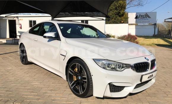 Acheter Occasion Voiture BMW M4 Blanc à Henties Bay, Erongo Acheter Occasion Voiture BMW M4 Blanc à Henties Bay, Erongo