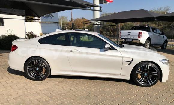 Acheter Occasion Voiture BMW M4 Blanc à Henties Bay, Erongo Acheter Occasion Voiture BMW M4 Blanc à Henties Bay, Erongo