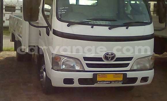 Buy Used Toyota Dyna White Truck in Henties Bay in Erongo Buy Used Toyota Dyna White Truck in Henties Bay in Erongo