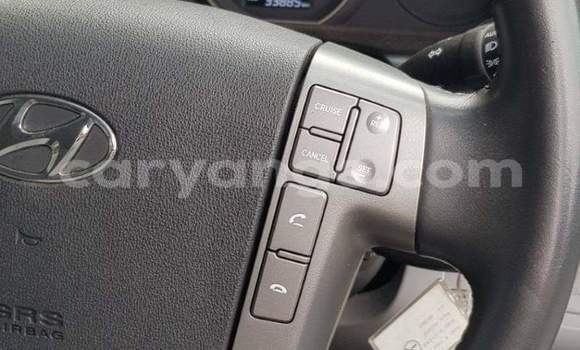 Acheter Occasion Voiture Hyundai H1 Gris à Windhoek, Namibie Acheter Occasion Voiture Hyundai H1 Gris à Windhoek, Namibie