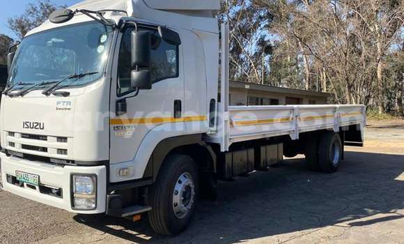 Buy Used Mitsubishi Van White Truck in Grootfontein in Namibia