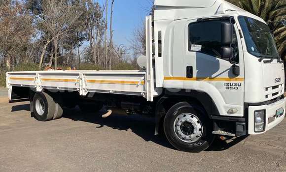 Buy Used Mitsubishi Van White Truck in Grootfontein in Namibia Buy Used Mitsubishi Van White Truck in Grootfontein in Namibia