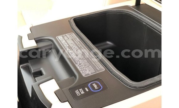 Acheter Import Voiture Toyota Land Cruiser Noir à Import - Dubai, Namibie Acheter Import Voiture Toyota Land Cruiser Noir à Import - Dubai, Namibie