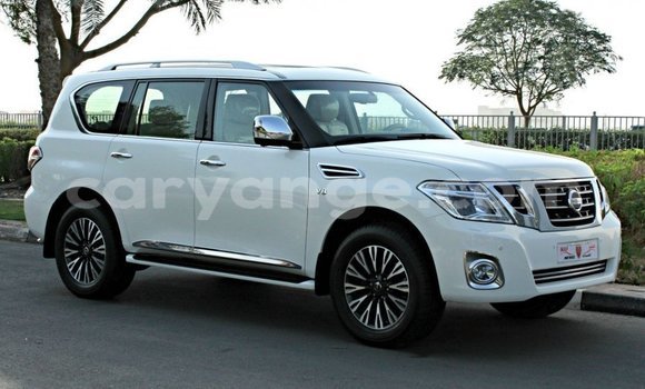 Buy Import Nissan Patrol White Car in Import - Dubai in Namibia