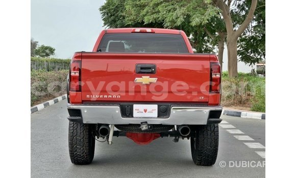 Acheter Import Voiture Chevrolet Silverado Rouge à Import - Dubai, Namibie Acheter Import Voiture Chevrolet Silverado Rouge à Import - Dubai, Namibie