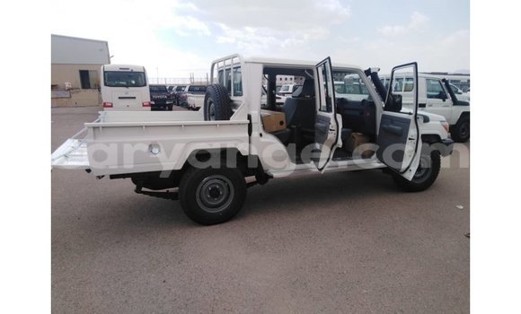 Buy Import Toyota Land Cruiser White Car in Import - Dubai in Namibia Buy Import Toyota Land Cruiser White Car in Import - Dubai in Namibia