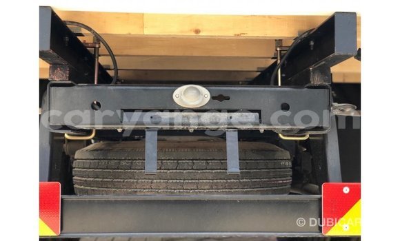 Buy Import Mitsubishi Carisma White Car in Import - Dubai in Namibia Buy Import Mitsubishi Carisma White Car in Import - Dubai in Namibia