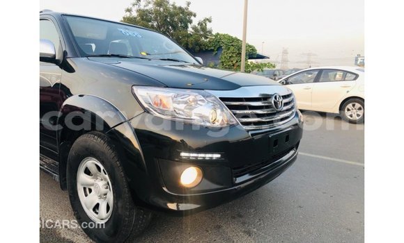 Acheter Import Voiture Toyota Fortuner Noir à Import - Dubai, Namibie Acheter Import Voiture Toyota Fortuner Noir à Import - Dubai, Namibie