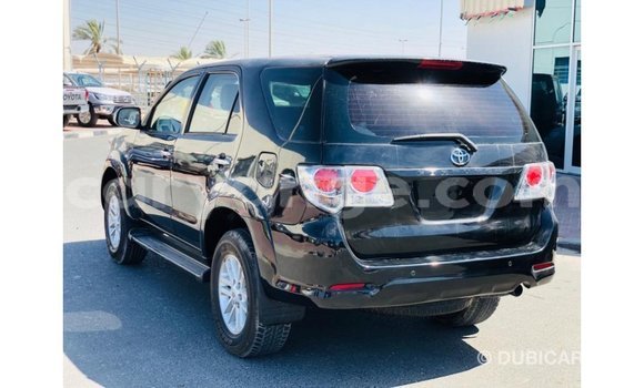 Acheter Import Voiture Toyota Fortuner Noir à Import - Dubai, Namibie Acheter Import Voiture Toyota Fortuner Noir à Import - Dubai, Namibie