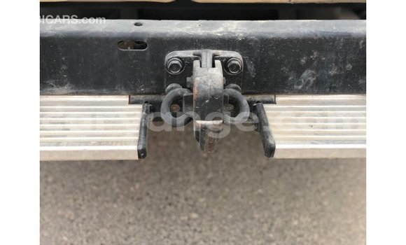 Acheter Import Voiture Toyota Land Cruiser Blanc à Import - Dubai, Namibie Acheter Import Voiture Toyota Land Cruiser Blanc à Import - Dubai, Namibie