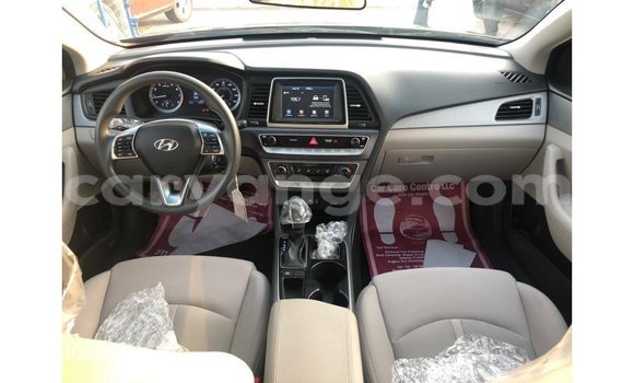 Acheter Import Voiture Hyundai Sonata Noir à Import - Dubai, Namibie Acheter Import Voiture Hyundai Sonata Noir à Import - Dubai, Namibie