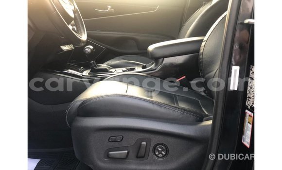 Acheter Import Voiture Kia Sorento Noir à Import - Dubai, Namibie Acheter Import Voiture Kia Sorento Noir à Import - Dubai, Namibie