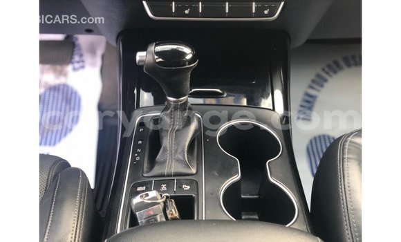 Acheter Import Voiture Kia Sorento Noir à Import - Dubai, Namibie Acheter Import Voiture Kia Sorento Noir à Import - Dubai, Namibie