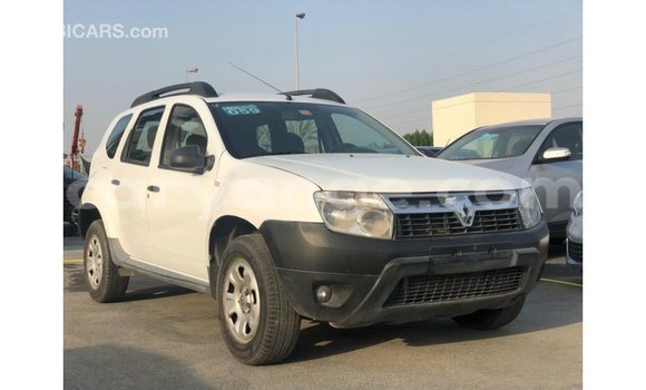 Acheter Import Voiture Renault Duster Blanc à Import - Dubai, Namibie Acheter Import Voiture Renault Duster Blanc à Import - Dubai, Namibie