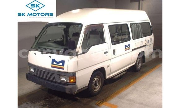 Buy Import Nissan Caravan White Car in Import - Dubai in Namibia