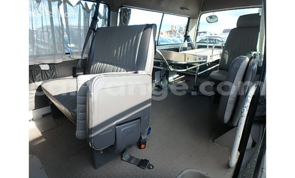 Buy Import Nissan Caravan White Car in Import - Dubai in Namibia Buy Import Nissan Caravan White Car in Import - Dubai in Namibia