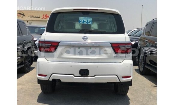 Acheter Import Voiture Nissan Patrol Blanc à Import - Dubai, Namibie Acheter Import Voiture Nissan Patrol Blanc à Import - Dubai, Namibie