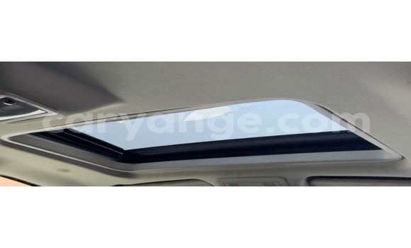 Acheter Import Voiture Chevrolet Suburban Noir à Import - Dubai, Namibie Acheter Import Voiture Chevrolet Suburban Noir à Import - Dubai, Namibie