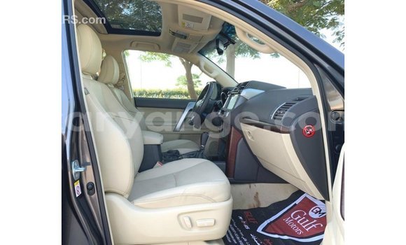 Acheter Import Voiture Toyota Prado Autre à Import - Dubai, Namibie Acheter Import Voiture Toyota Prado Autre à Import - Dubai, Namibie