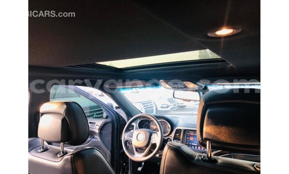 Acheter Import Voiture Jeep Grand Cherokee Noir à Import - Dubai, Namibie Acheter Import Voiture Jeep Grand Cherokee Noir à Import - Dubai, Namibie