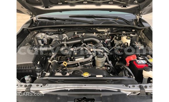 Acheter Import Voiture Toyota Fortuner Autre à Import - Dubai, Namibie Acheter Import Voiture Toyota Fortuner Autre à Import - Dubai, Namibie