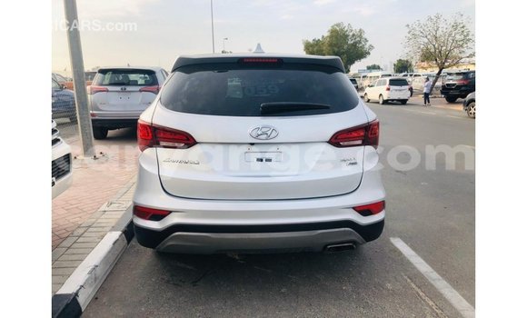 Acheter Import Voiture Hyundai Santa Fe Autre à Import - Dubai, Namibie Acheter Import Voiture Hyundai Santa Fe Autre à Import - Dubai, Namibie