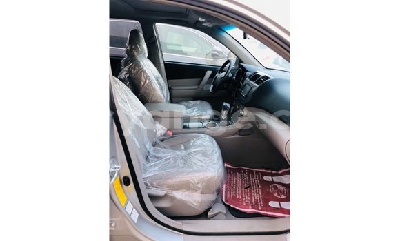 Acheter Import Voiture Toyota Highlander Autre à Import - Dubai, Namibie Acheter Import Voiture Toyota Highlander Autre à Import - Dubai, Namibie