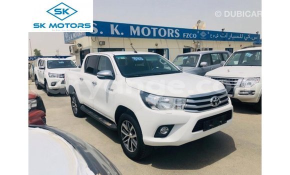 Acheter Import Voiture Toyota Hilux Blanc à Import - Dubai, Namibie Acheter Import Voiture Toyota Hilux Blanc à Import - Dubai, Namibie
