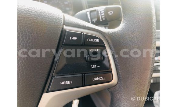 Acheter Import Voiture Hyundai Elantra Bleu à Import - Dubai, Namibie Acheter Import Voiture Hyundai Elantra Bleu à Import - Dubai, Namibie