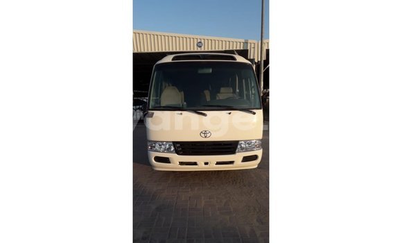Acheter Import Voiture Toyota Coaster Blanc à Import - Dubai, Namibie