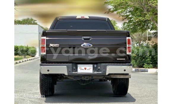 Acheter Import Voiture Ford Club Wagon Marron à Import - Dubai, Namibie Acheter Import Voiture Ford Club Wagon Marron à Import - Dubai, Namibie