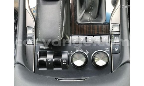 Acheter Import Voiture Lexus LX Blanc à Import - Dubai, Namibie Acheter Import Voiture Lexus LX Blanc à Import - Dubai, Namibie