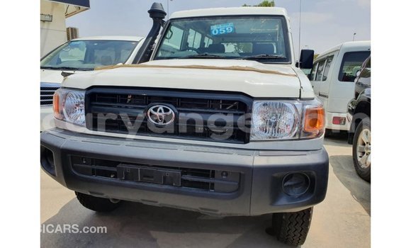 Buy Import Toyota Land Cruiser White Car in Import - Dubai in Namibia Buy Import Toyota Land Cruiser White Car in Import - Dubai in Namibia
