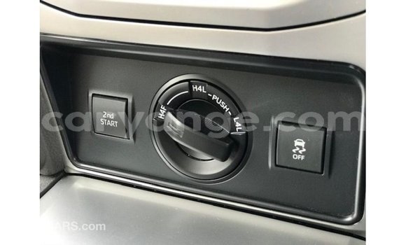 Acheter Import Voiture Toyota Prado Marron à Import - Dubai, Namibie Acheter Import Voiture Toyota Prado Marron à Import - Dubai, Namibie