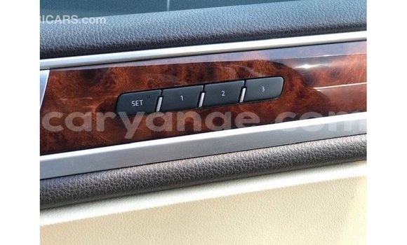 Acheter Import Voiture Volkswagen Touareg Marron à Import - Dubai, Namibie Acheter Import Voiture Volkswagen Touareg Marron à Import - Dubai, Namibie