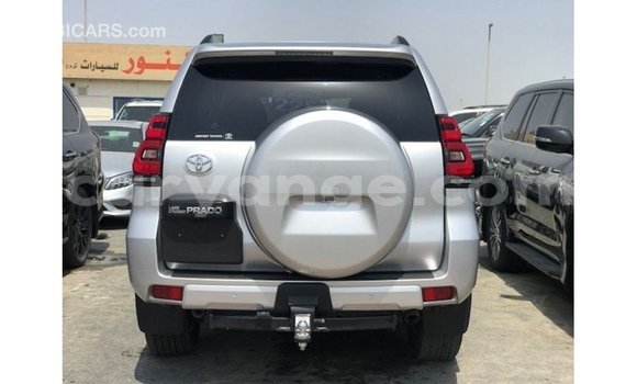 Acheter Import Voiture Toyota Prado Autre à Import - Dubai, Namibie Acheter Import Voiture Toyota Prado Autre à Import - Dubai, Namibie