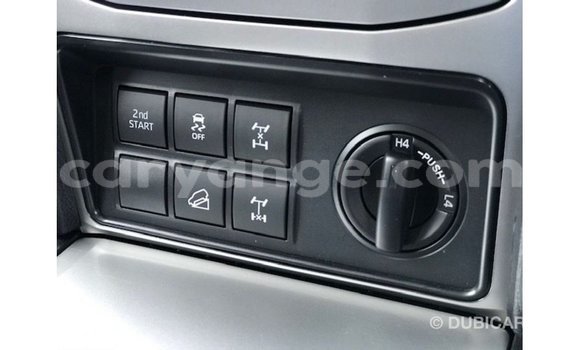 Acheter Import Voiture Toyota Prado Autre à Import - Dubai, Namibie Acheter Import Voiture Toyota Prado Autre à Import - Dubai, Namibie