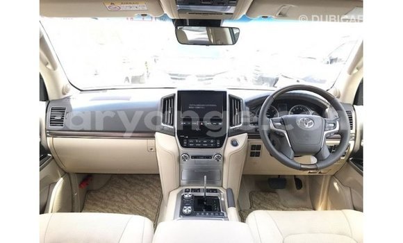 Buy Import Toyota Land Cruiser White Car in Import - Dubai in Namibia Buy Import Toyota Land Cruiser White Car in Import - Dubai in Namibia
