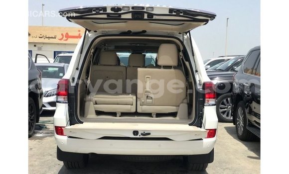 Buy Import Toyota Land Cruiser White Car in Import - Dubai in Namibia Buy Import Toyota Land Cruiser White Car in Import - Dubai in Namibia