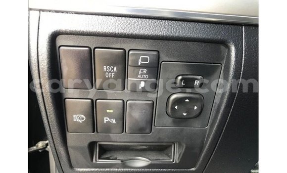 Acheter Import Voiture Toyota Land Cruiser Noir à Import - Dubai, Namibie Acheter Import Voiture Toyota Land Cruiser Noir à Import - Dubai, Namibie